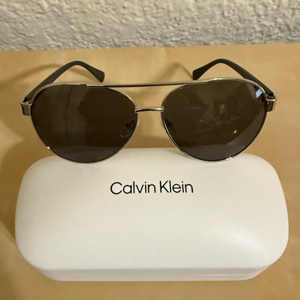 Authentic Calvin Klein Silver Green Pilot Men's Sunglasses